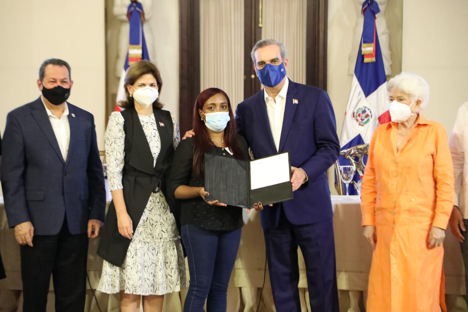 Promipyme y programa Supérate préstamos a 300 Mipymes de mujeres